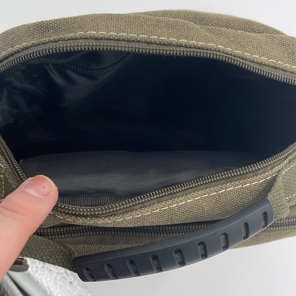 Sunsomen Olive Green Cargo Purse - Picture 5 of 5